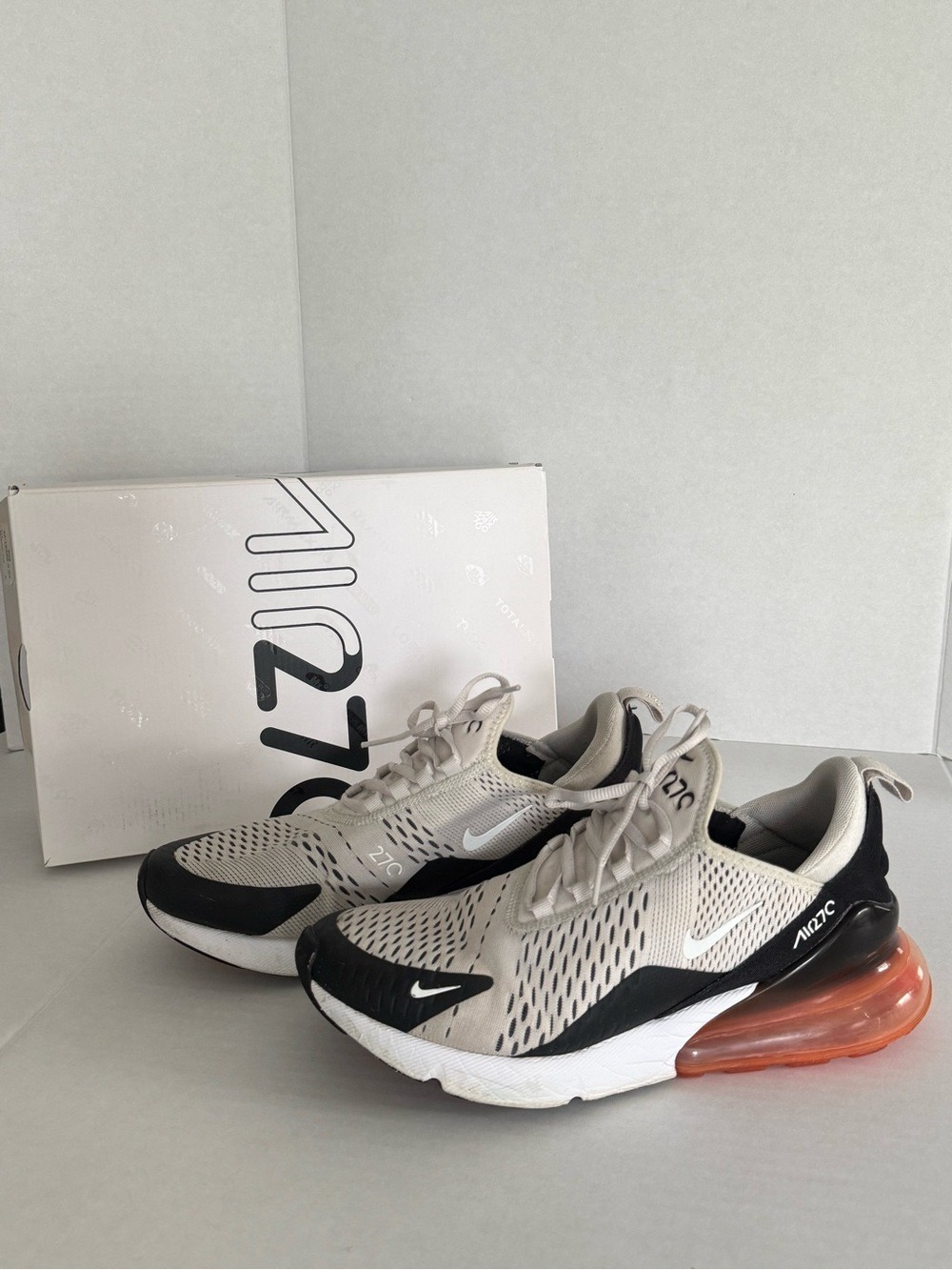 Nike Air Max 270 Light Bone Hot Punch 2018 Men Size 10 Original Box